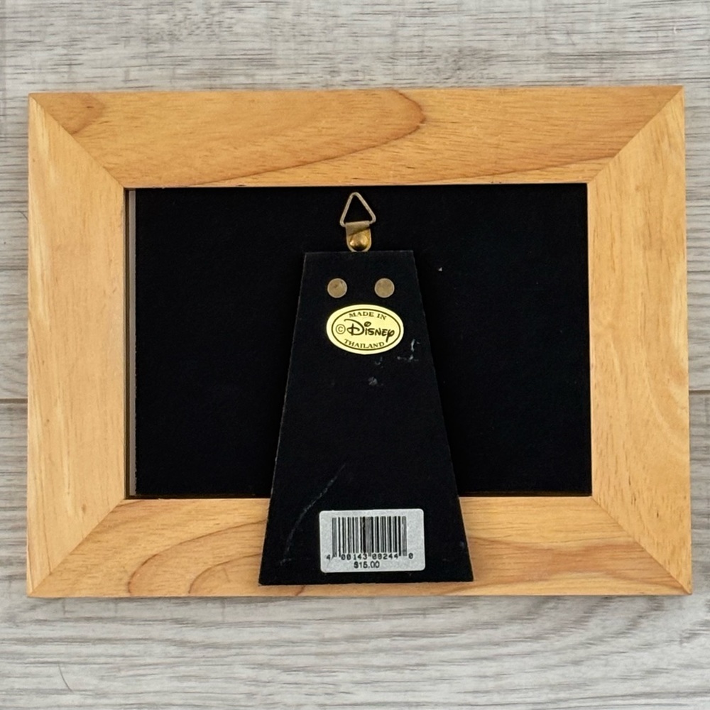 Walt Disney World Wooden Engraved Photo Picture Frame 4" x 6" Photo - Picture 2 of 2